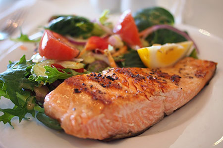 salmon (color)