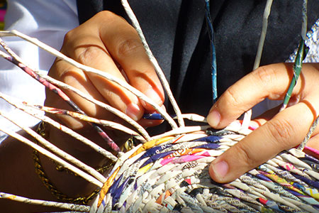 weave (wove, woven)